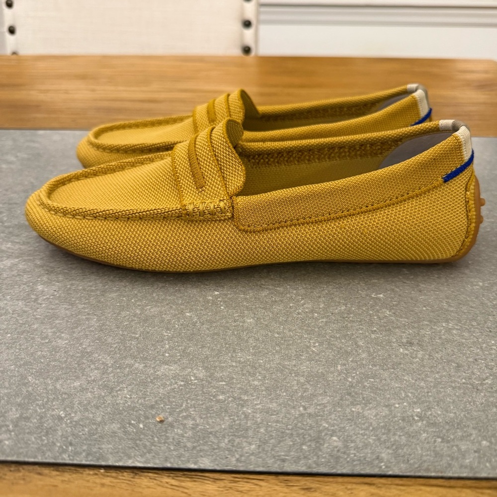 Rothy's The Driver Loafer Mustard Yellow Gold Size 7.5 NWOB - Picture 3 of 11